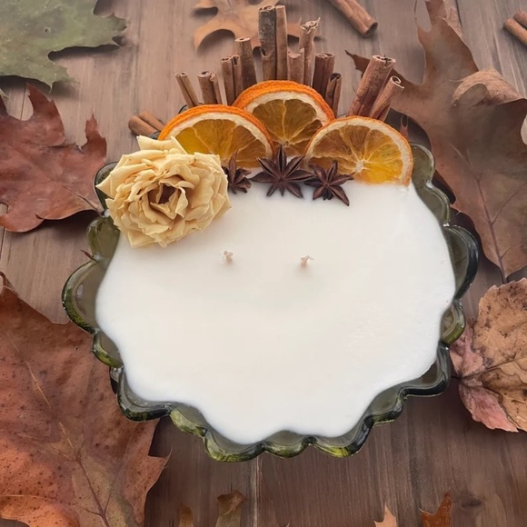 AUTUMN ORCHARD Candle  - Holiday Candle - Soy Wax Candle -Hand Crafted Candle - Picture 1 of 5